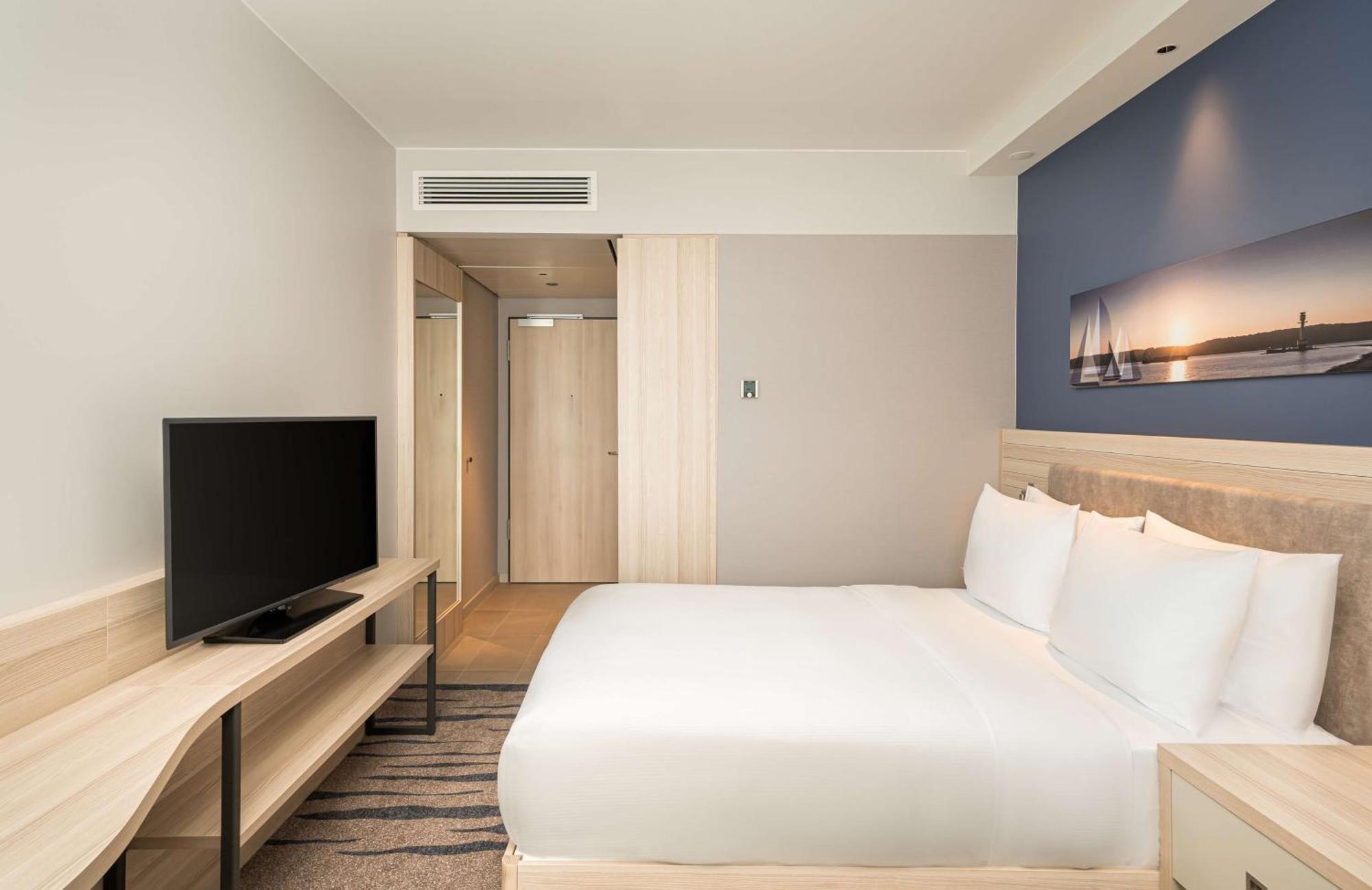 Double Room Sofa Bed Harbor View