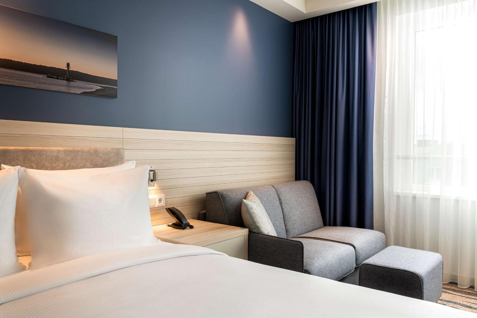 Double Room Sofa Bed Harbor View