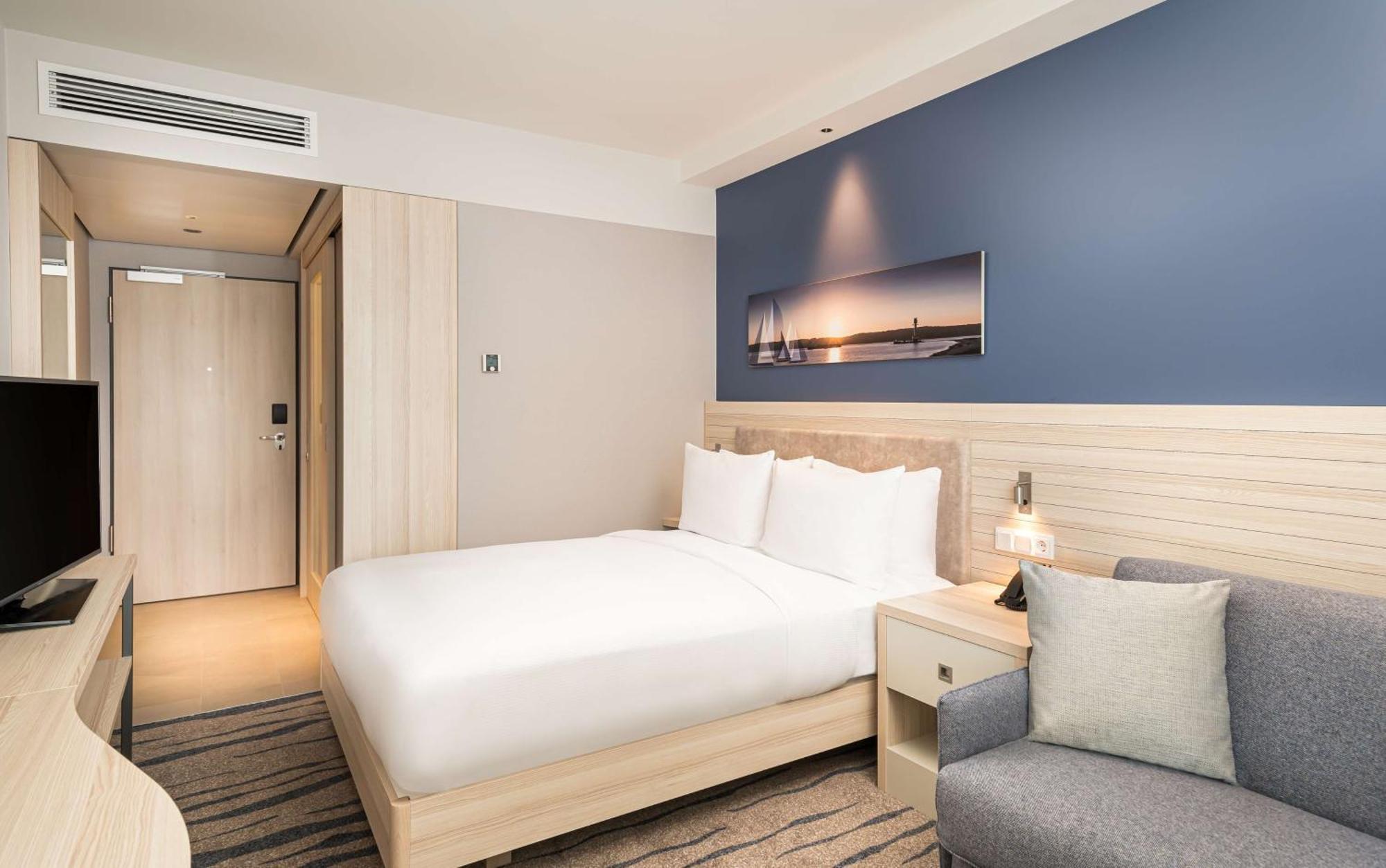 Double Room Sofa Bed Harbor View